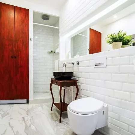 Old Town - Apple * Wrocław